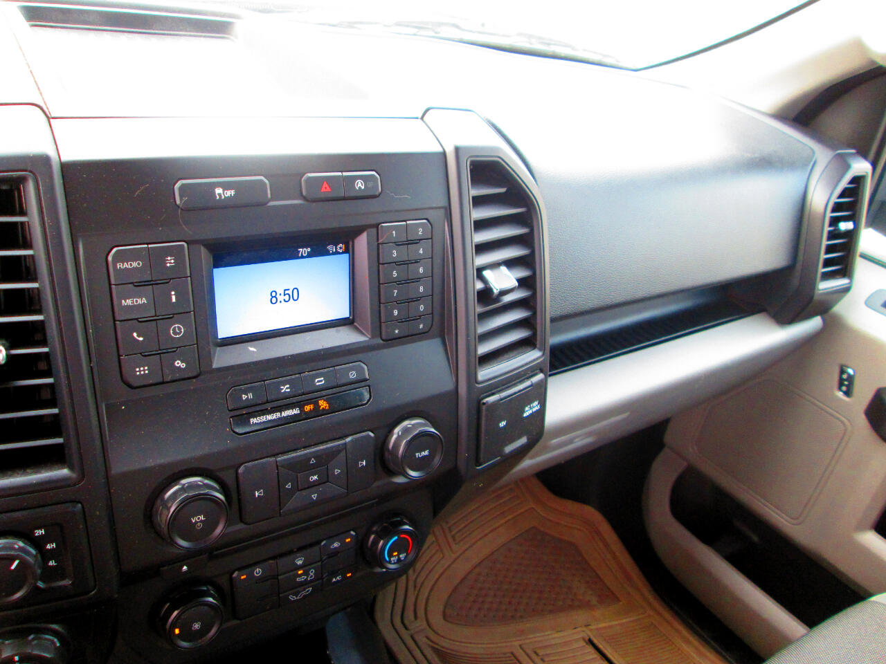 Used 2018 Ford F150 XL w/ Equipment Group 101A Mid image 13