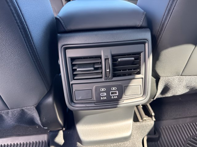 Certified 2026 Subaru Outback Premium AWD/4WD image 9