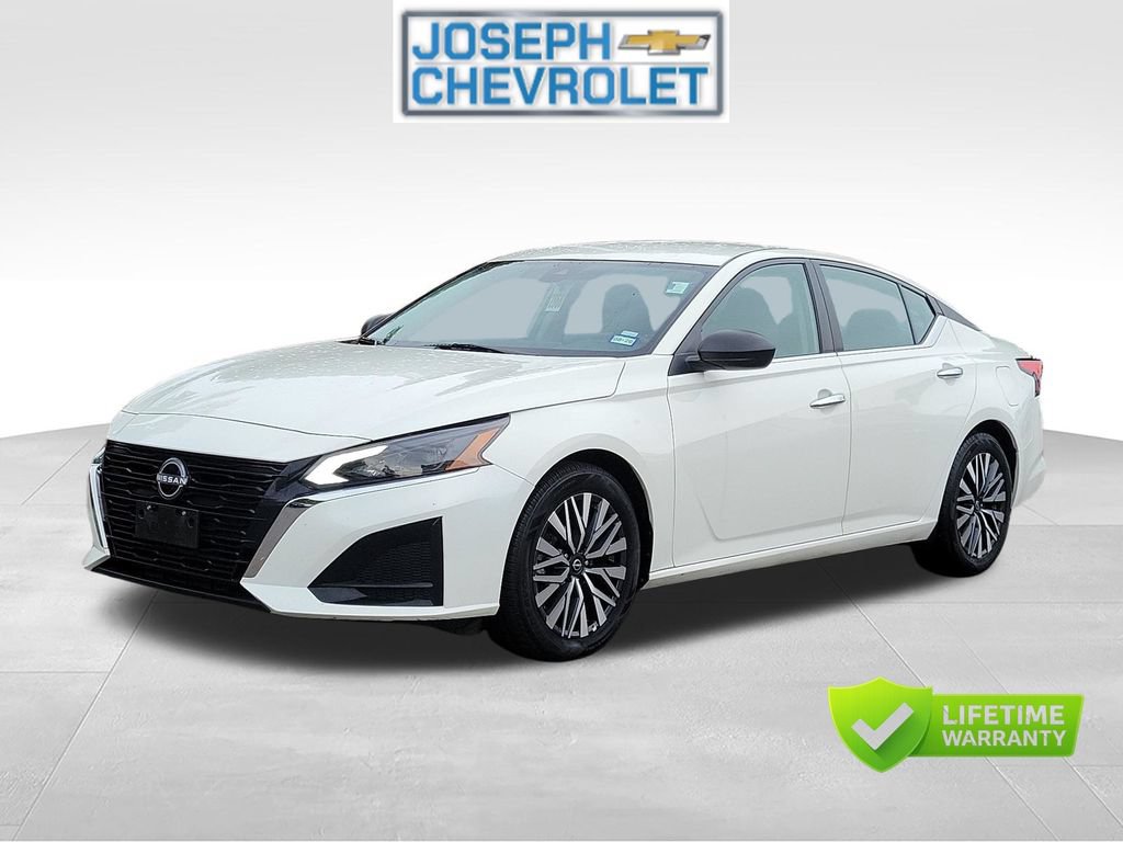 Used 2025 Nissan Altima 2.5 SV FWD video 2