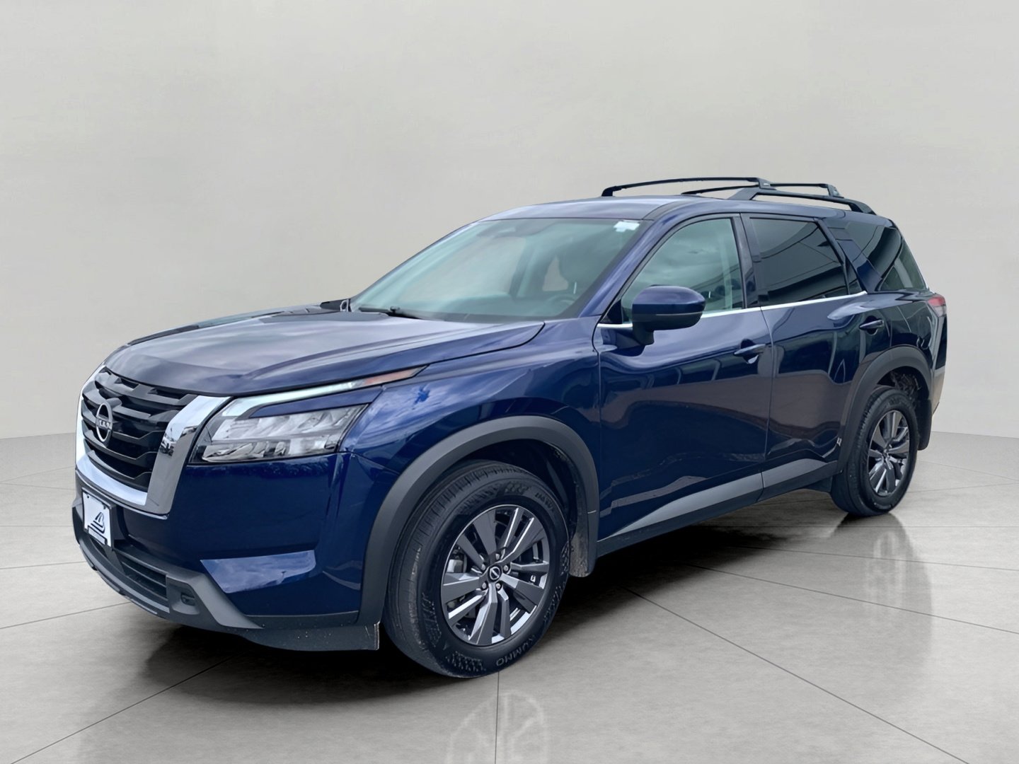 Used 2025 Nissan Pathfinder SV AWD/4WD image 4