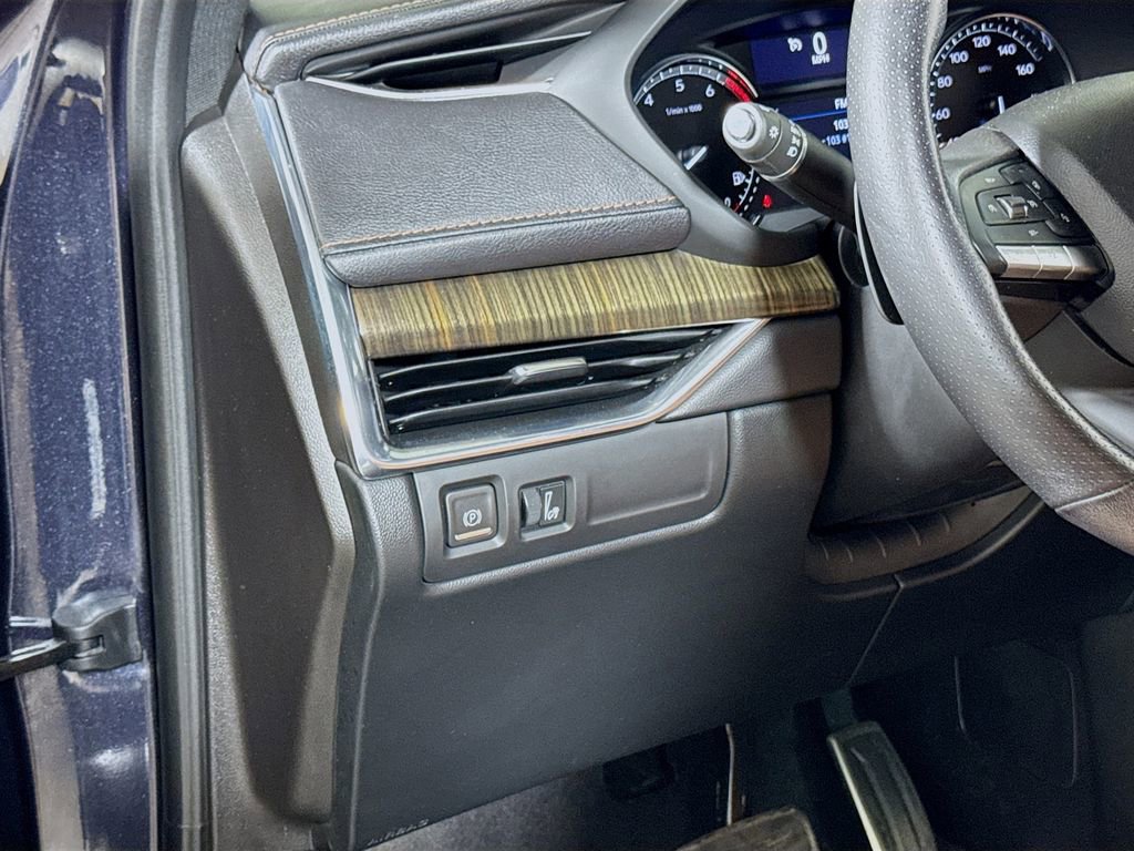 Used 2022 Cadillac XT4 Sport w/ Comfort Package FWD image 8