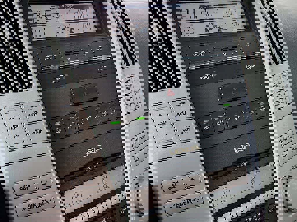 Used 2004 Lexus RX 330 image 18