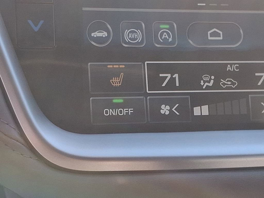 Used 2023 Subaru Outback Premium image 23