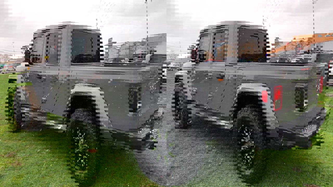 Used 2021 Jeep Gladiator Overland w/ Popular Equipment Package image 5