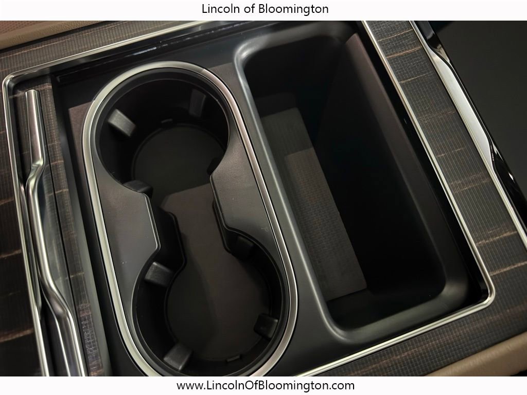 New 2026 Lincoln Navigator L Black Label AWD/4WD image 26