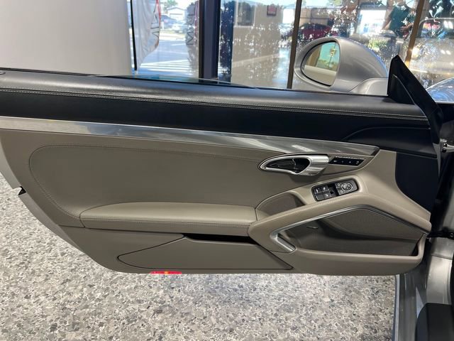 Used 2013 Porsche 911 Carrera 4S image 18