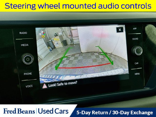 Used 2022 Volkswagen Taos SE w/ Panoramic Sunroof Package AWD/4WD image 17