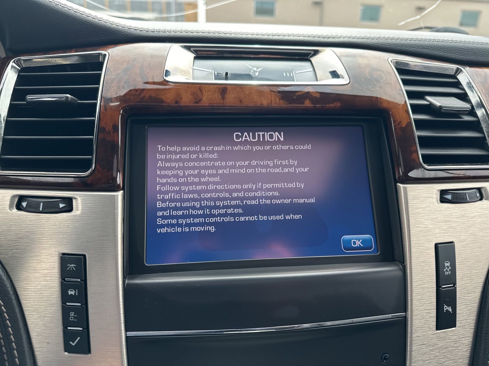 Used 2014 Cadillac Escalade ESV Platinum AWD/4WD image 60