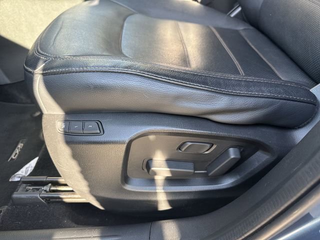 Used 2017 MAZDA CX-5 Grand Touring w/ Premium Package image 12