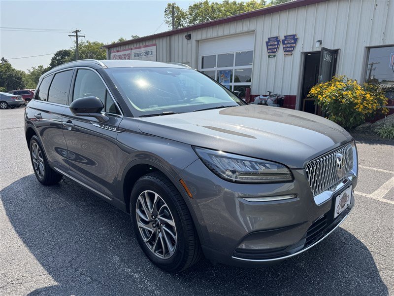 Used 2022 Lincoln Corsair AWD w/ Equipment Group 101A image 2