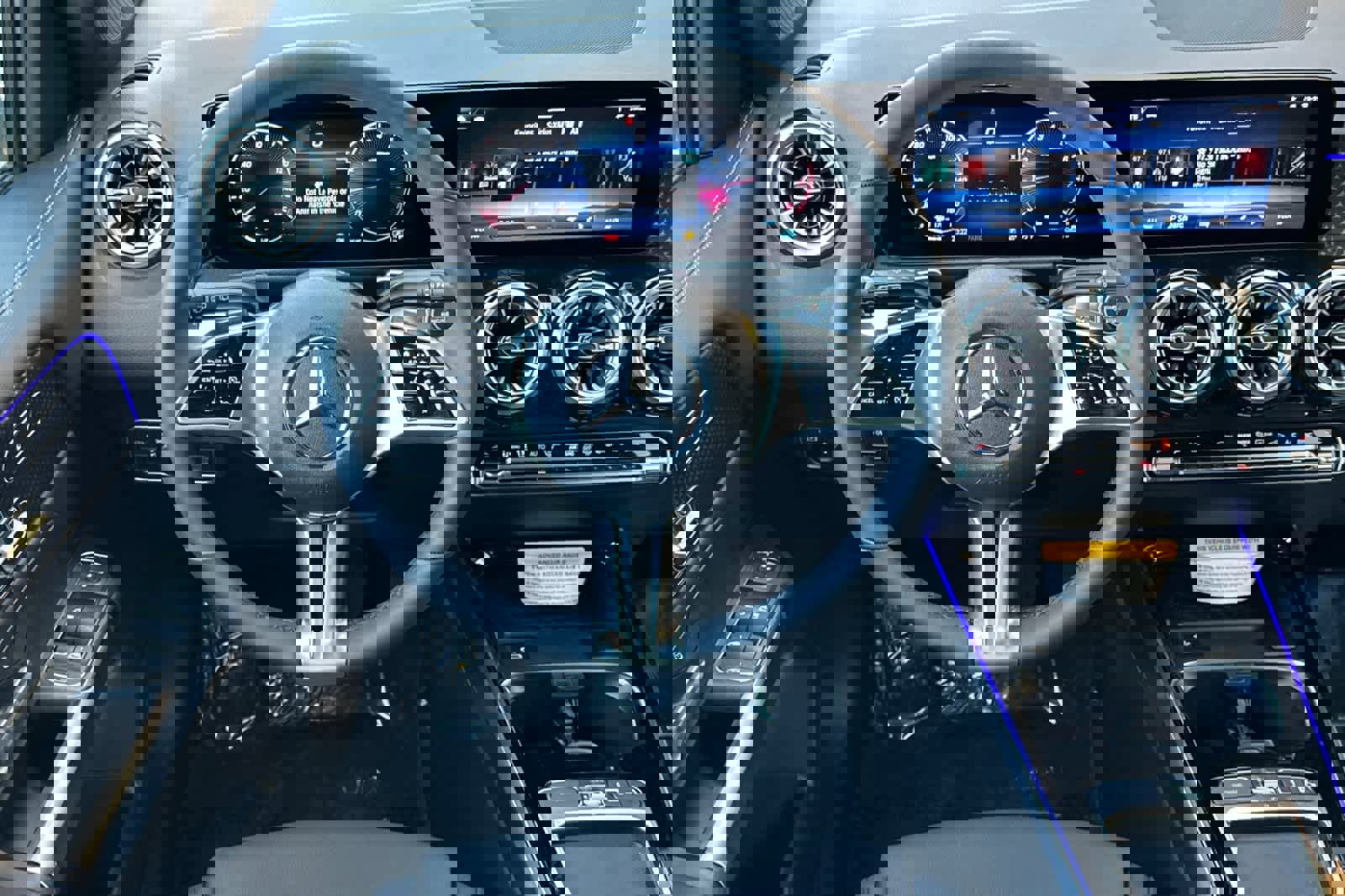 Certified 2025 Mercedes-Benz GLB 250 image 13