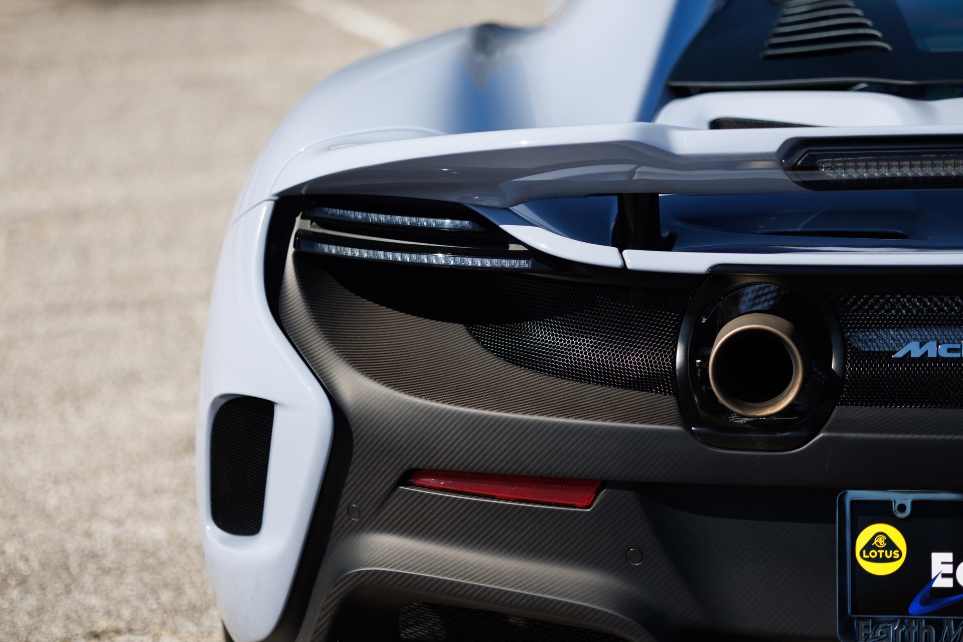 Used 2016 McLaren 675LT Spider image 35