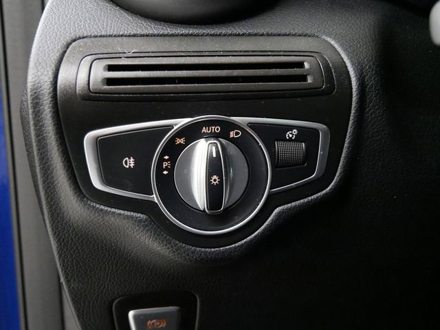 Used 2018 Mercedes-Benz GLC 300 4MATIC image 16