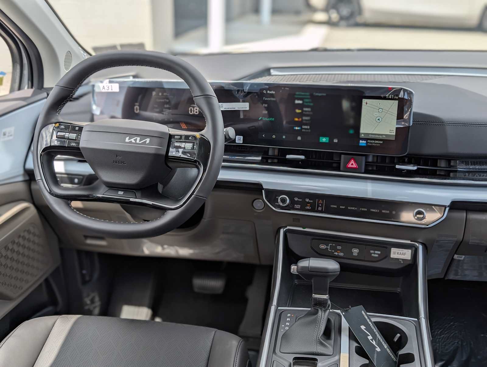 New 2027 Kia Carnival FWD image 5