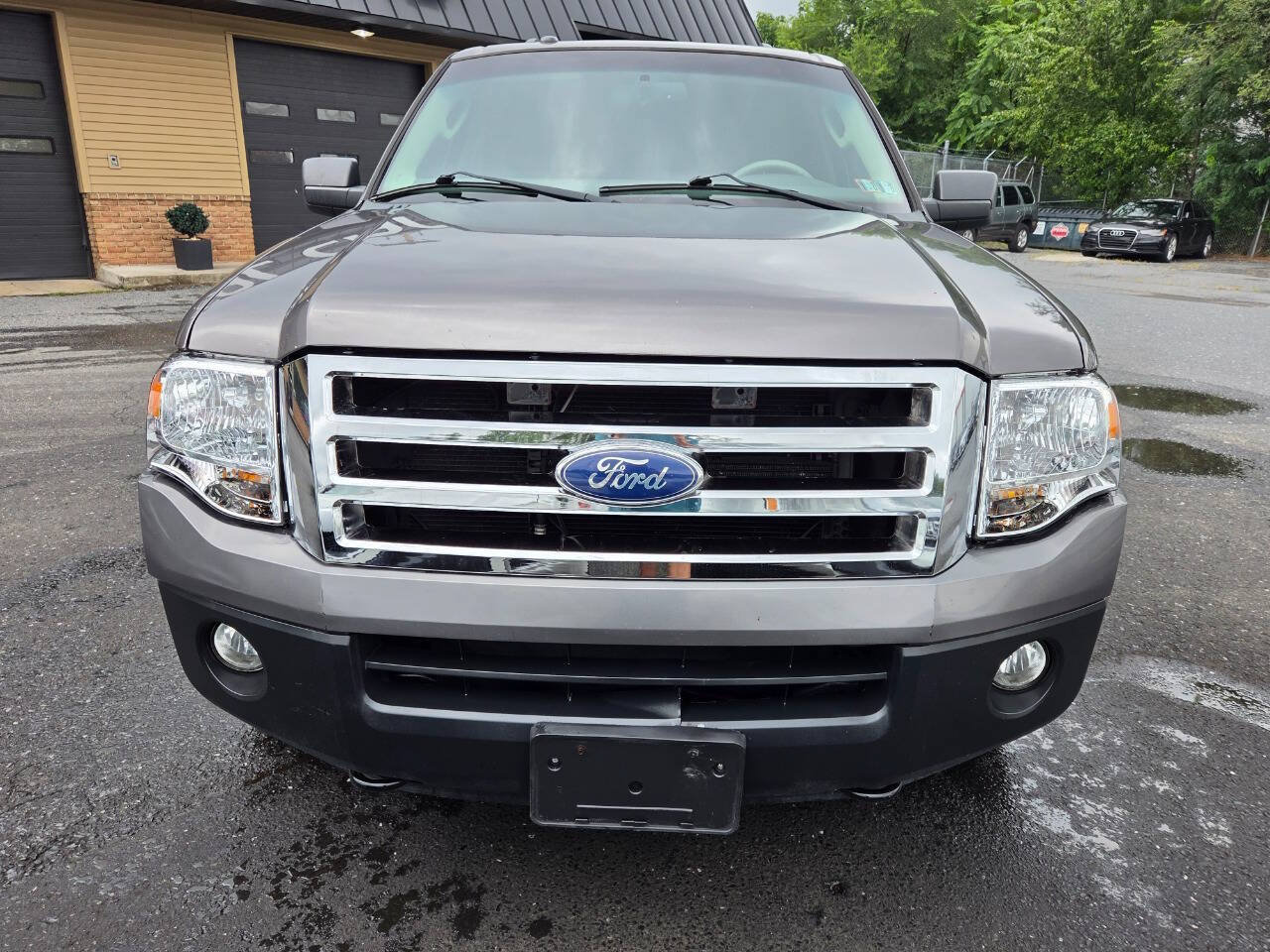 Used 2014 Ford Expedition EL XL AWD/4WD image 2
