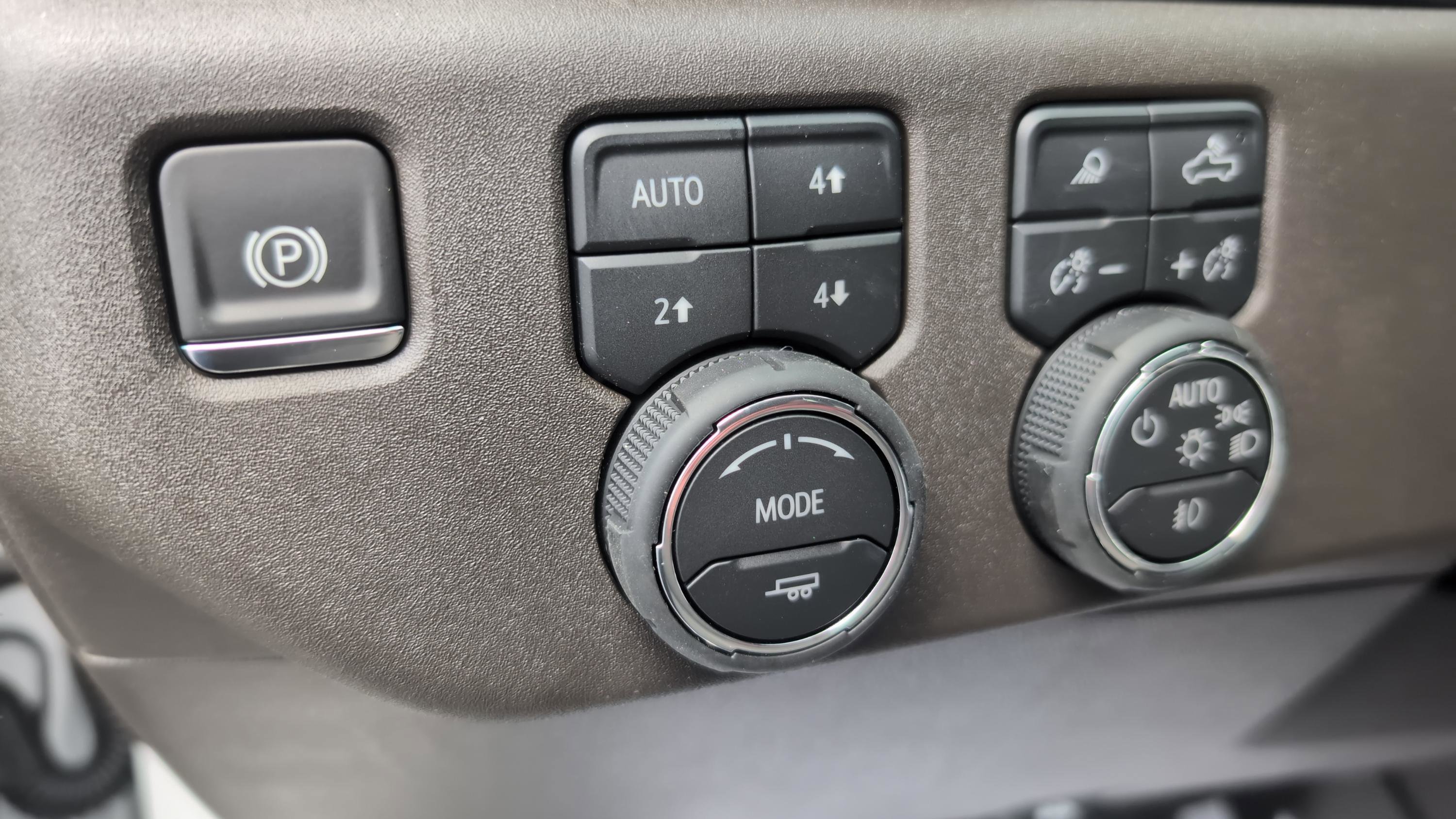 New 2026 Chevrolet Silverado 1500 LTZ w/ LTZ Premium Package image 22