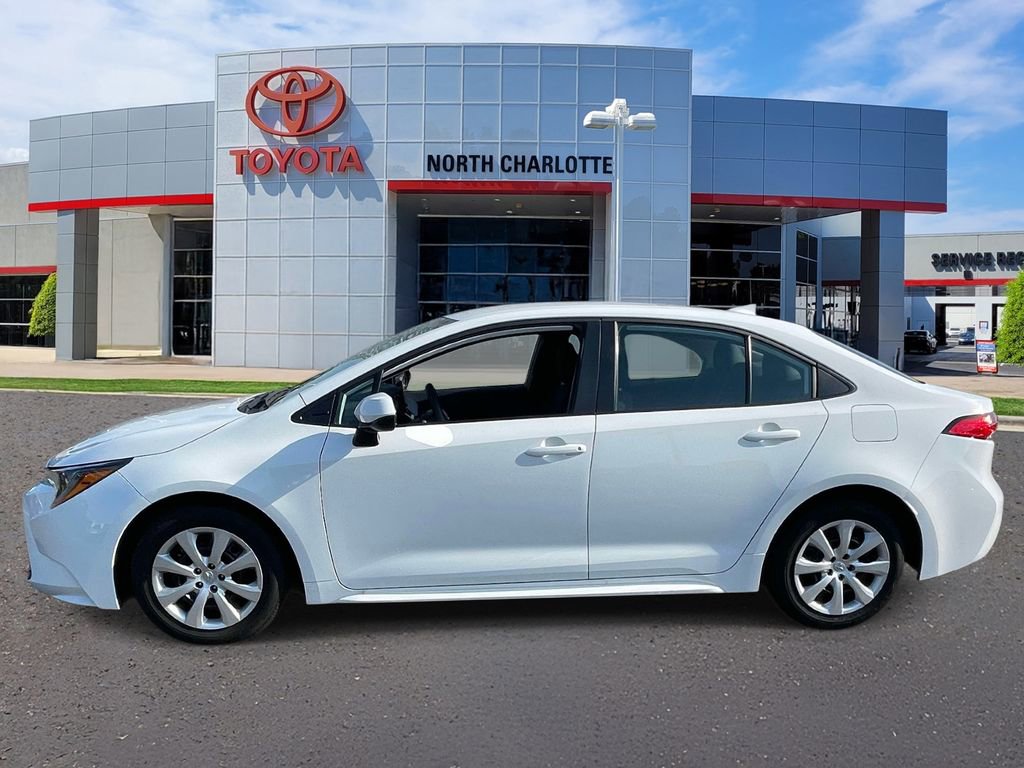 Used 2024 Toyota Corolla LE FWD image 8