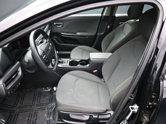 Used 2025 Kia K4 LXS image 15