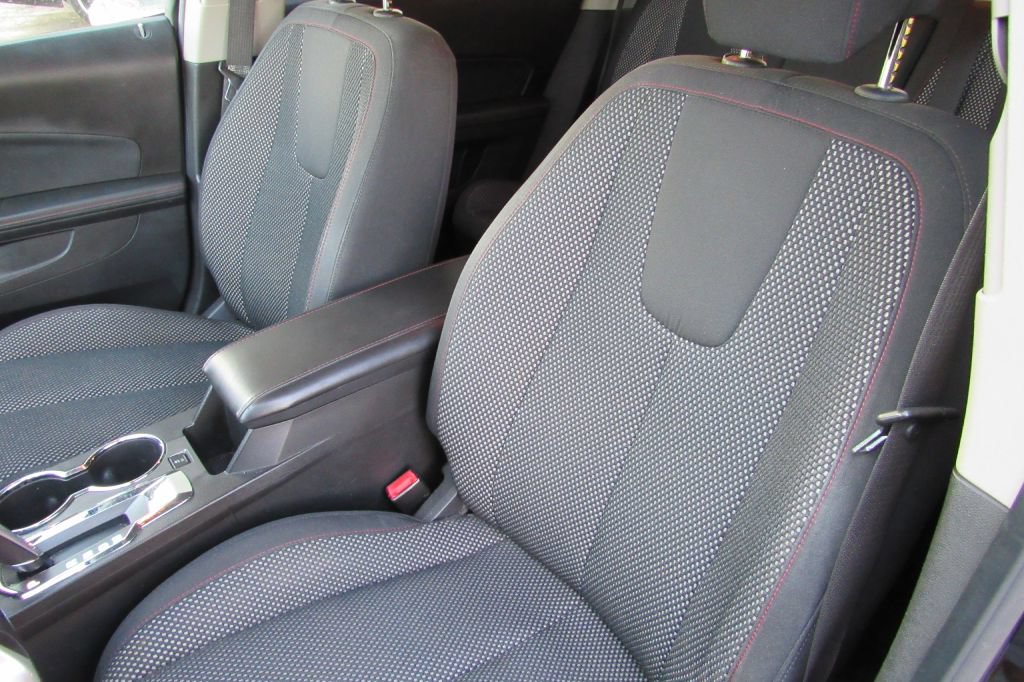 Used 2010 Chevrolet Equinox LT AWD/4WD image 31