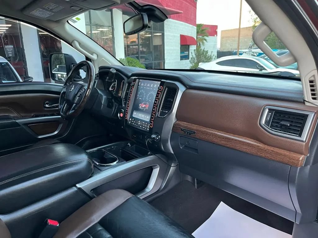 Used 2016 Nissan Titan Platinum Reserve RWD image 13
