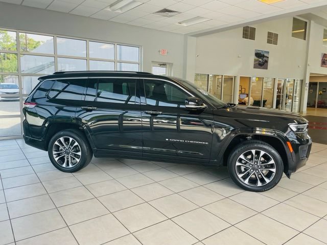 Certified 2022 Jeep Grand Cherokee L Overland AWD/4WD image 9