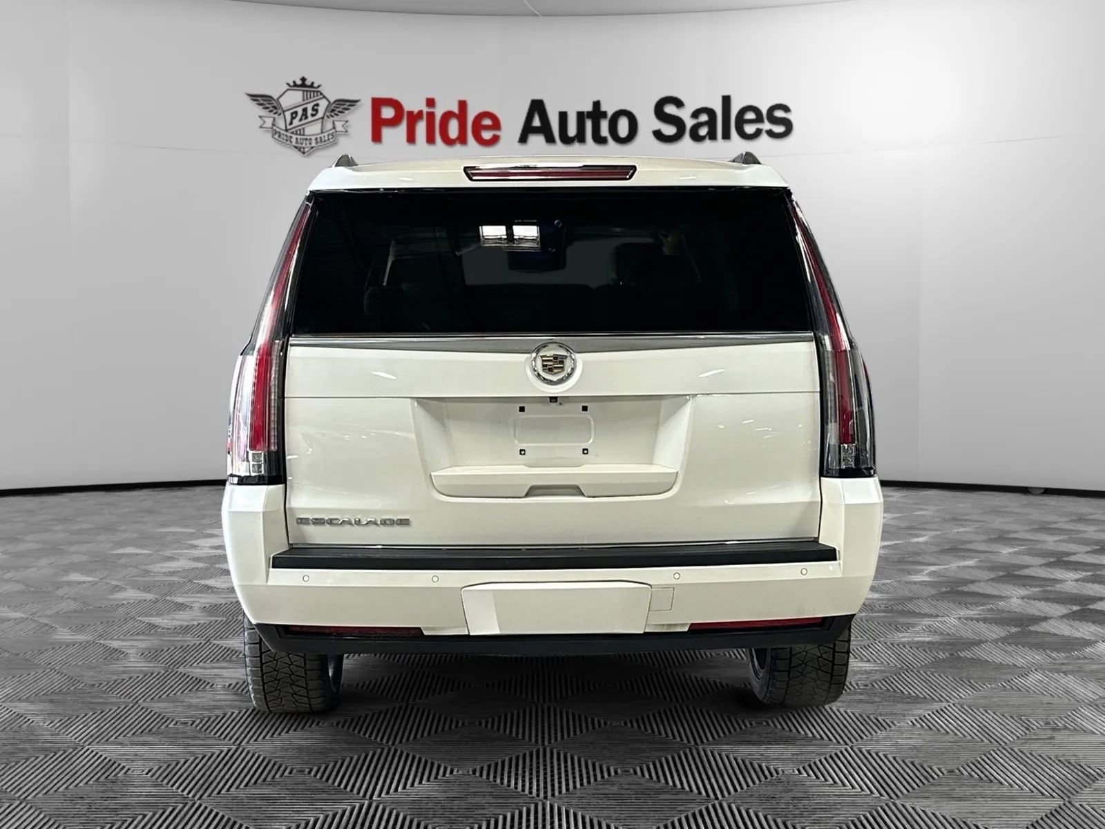 Used 2015 Cadillac Escalade ESV Premium AWD/4WD image 7