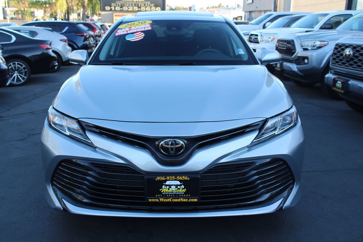 Used 2020 Toyota Camry LE FWD image 3