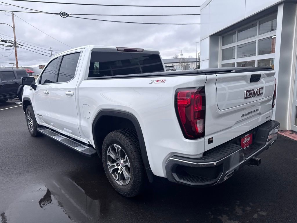 Used 2022 GMC Sierra 1500 SLE image 3