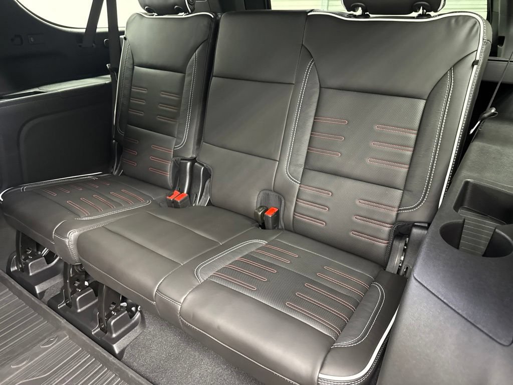 New 2026 GMC Yukon XL AT4 Ultimate w/ LPO, Get Active Package AWD/4WD image 5