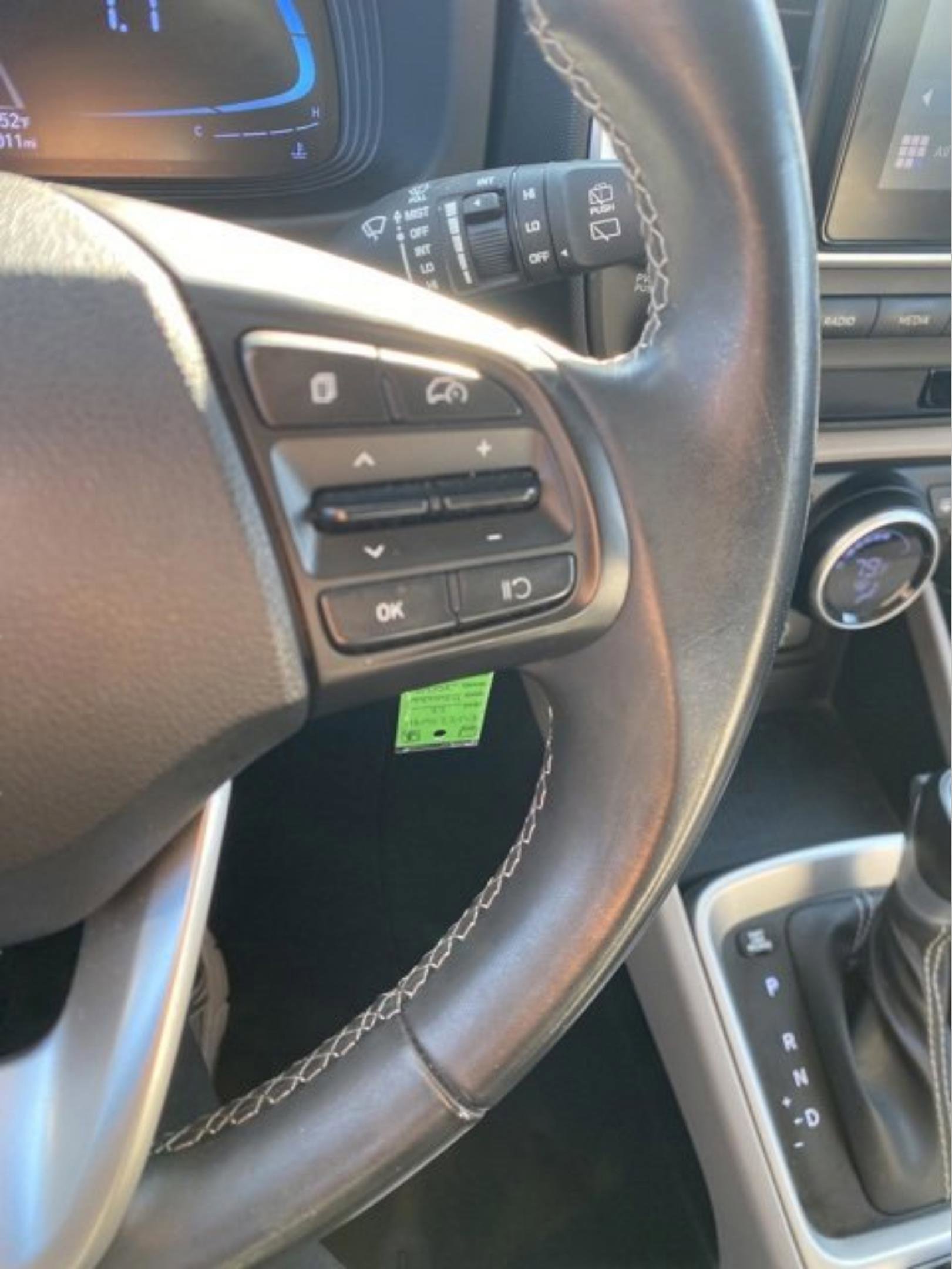 Used 2023 Hyundai Venue SEL image 17