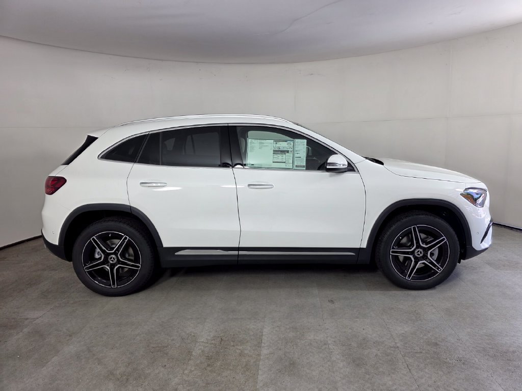 New 2026 Mercedes-Benz GLA 250 4MATIC image 3