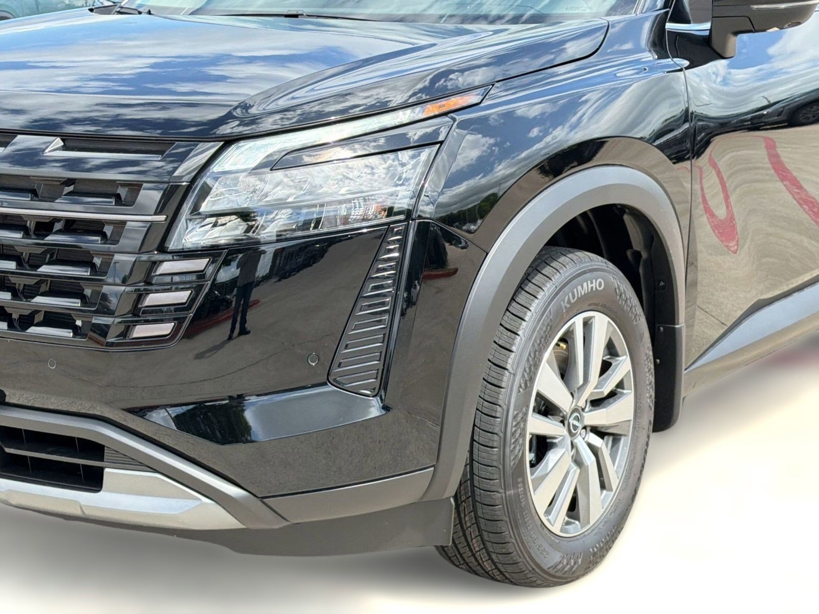 New 2026 Nissan Pathfinder SL image 11