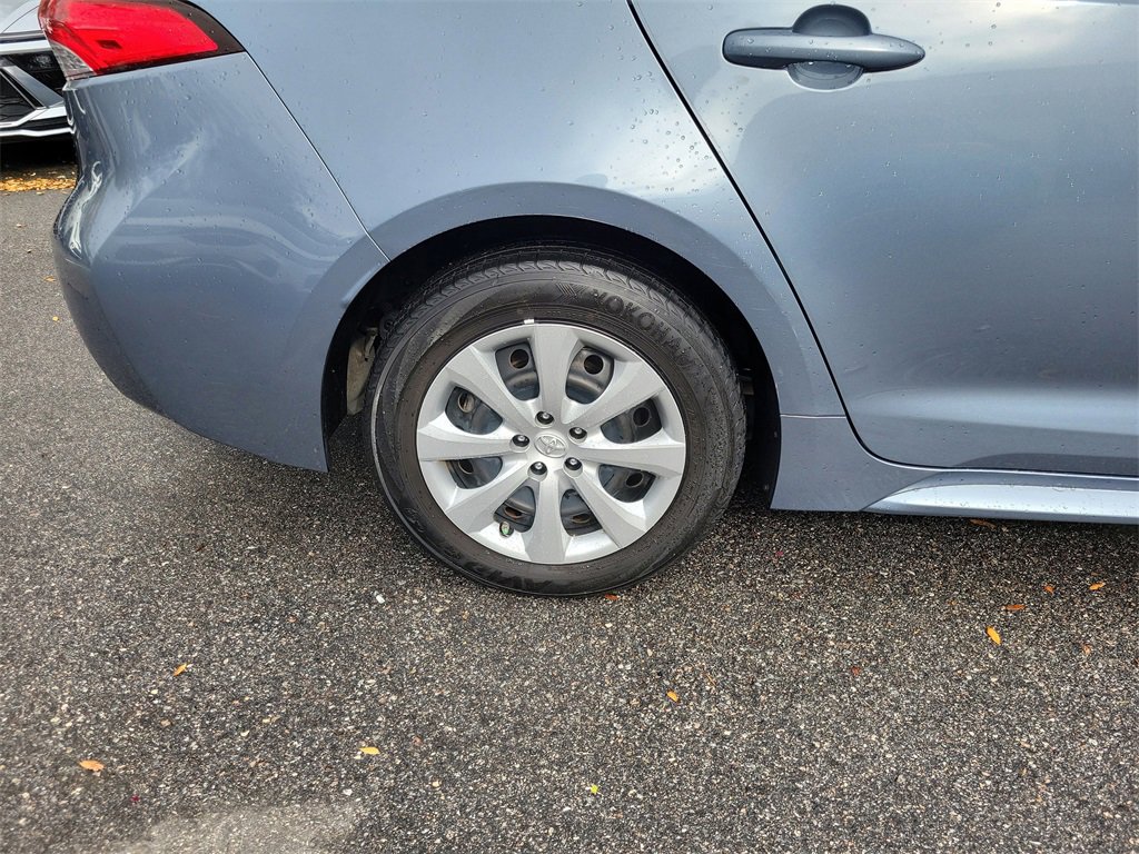 Used 2022 Toyota Corolla LE image 13