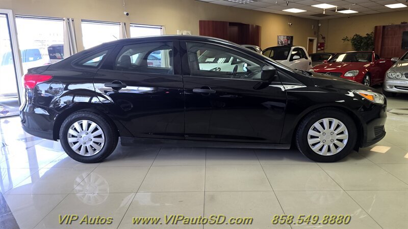 Used 2018 Ford Focus S FWD image 5