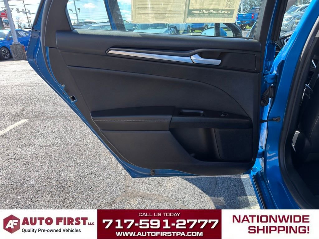 Used 2020 Ford Fusion Titanium image 11