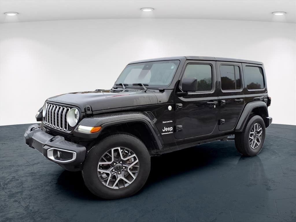Used 2024 Jeep Wrangler Sahara image 2