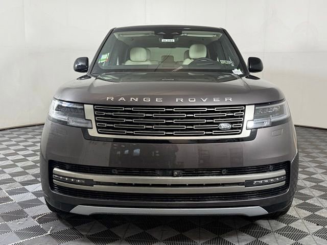 New 2025 Land Rover Range Rover SE image 11