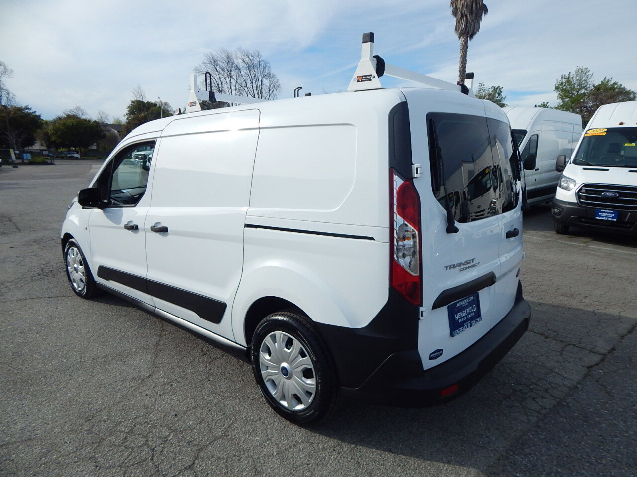 Used 2022 Ford Transit Connect XL image 6