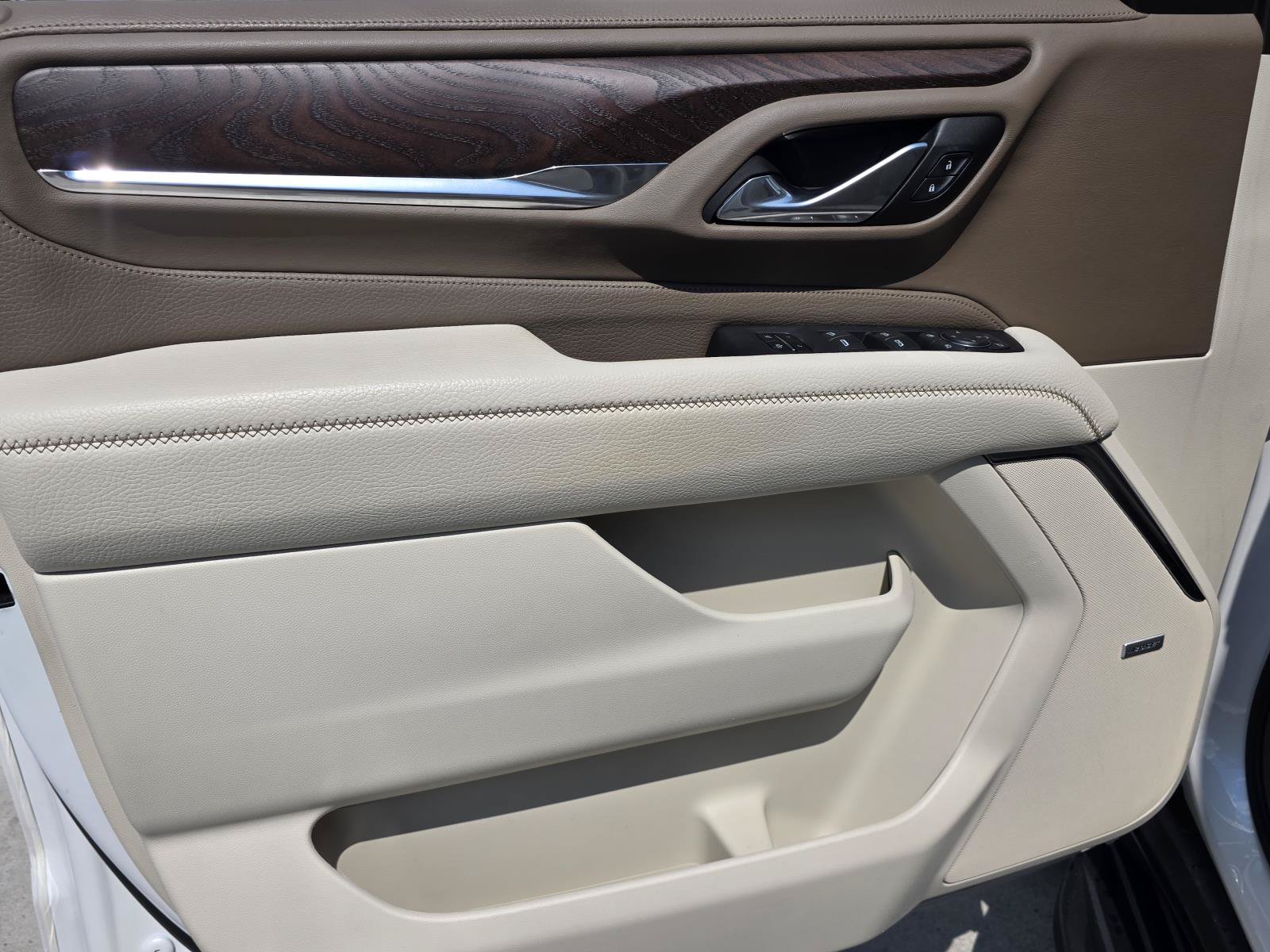 Used 2023 GMC Yukon XL Denali RWD image 17