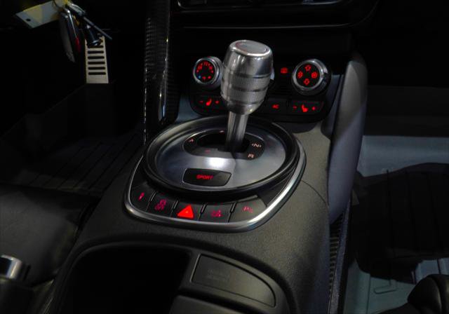 Used 2011 Audi R8 V10 image 18