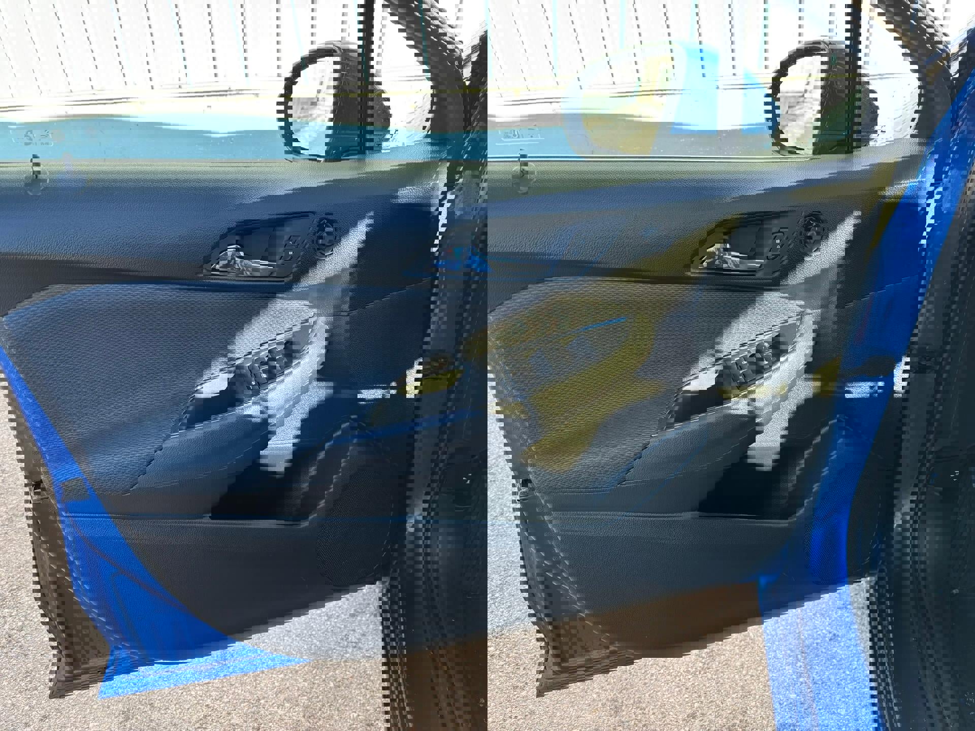 Used 2018 Chevrolet Cruze LT w/ Convenience Package image 9