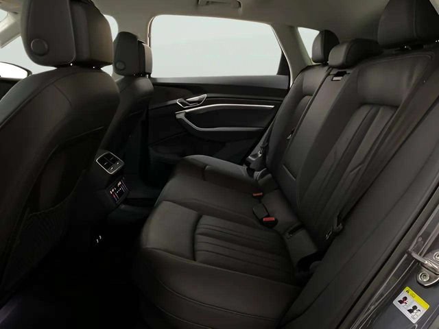 Used 2024 Audi Q8 e-tron Premium AWD/4WD image 67