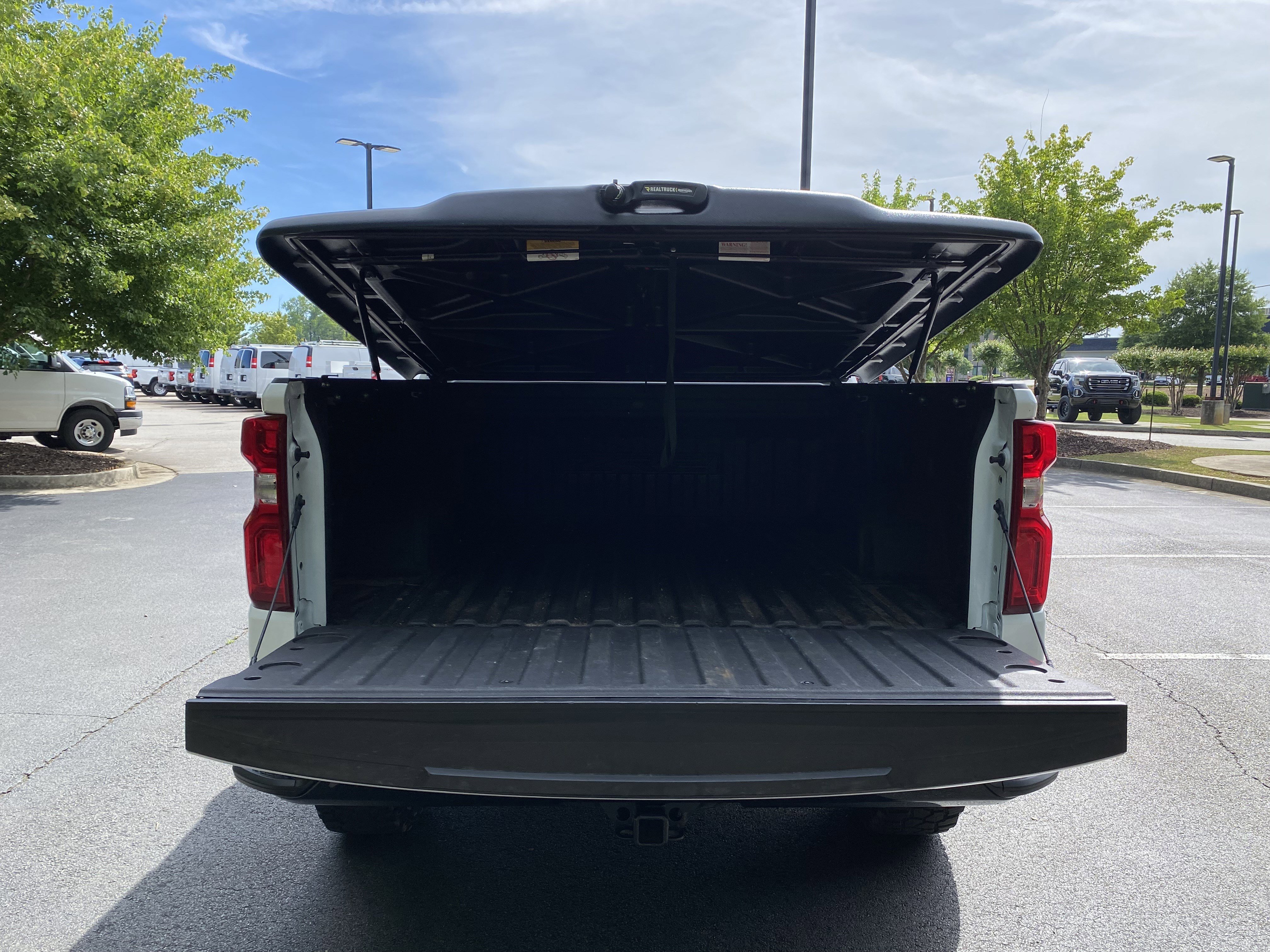 Used 2024 Chevrolet Silverado 1500 ZR2 w/ Technology Package AWD/4WD image 11