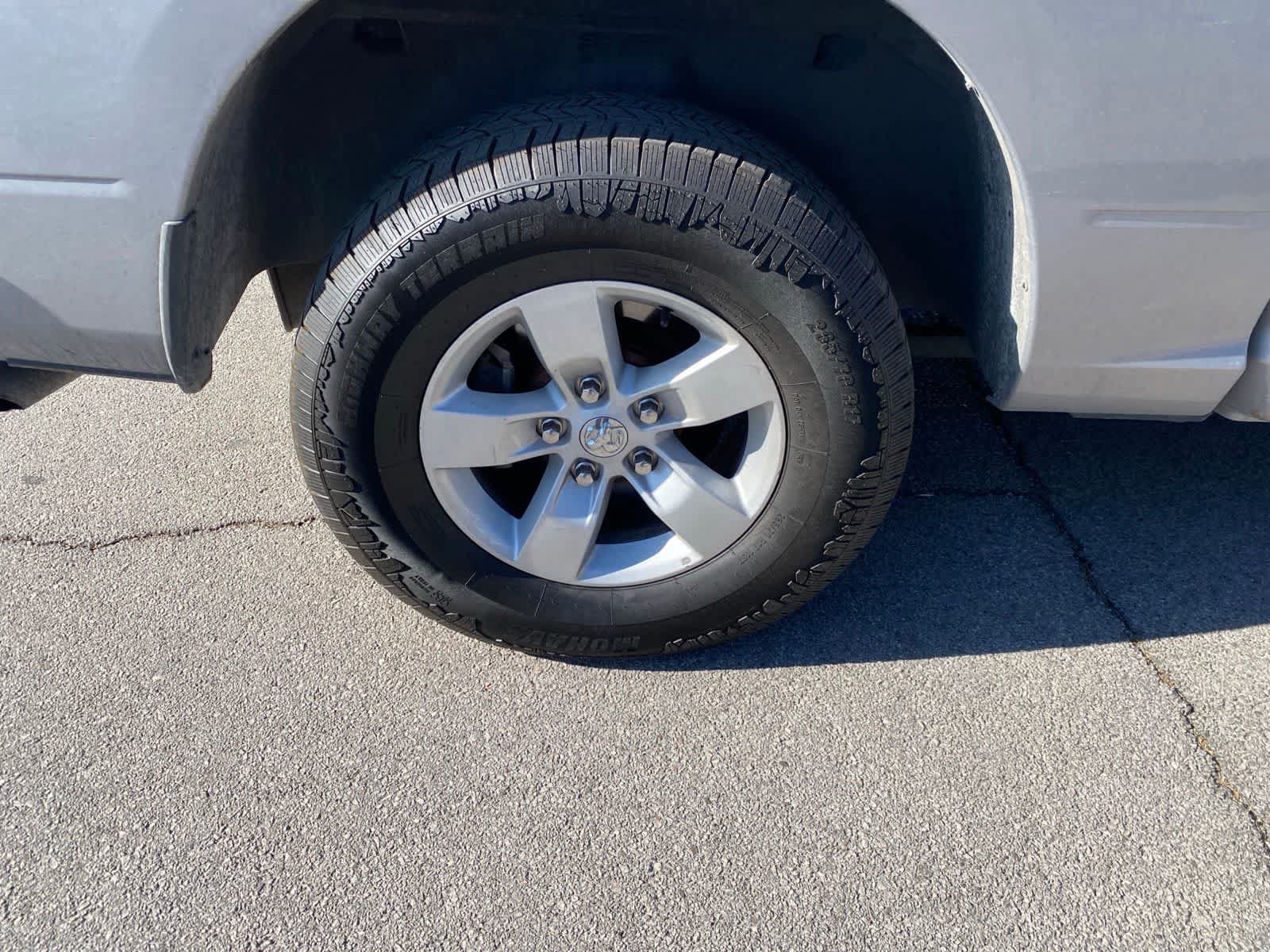 Used 2021 RAM 1500 Classic SLT RWD image 6