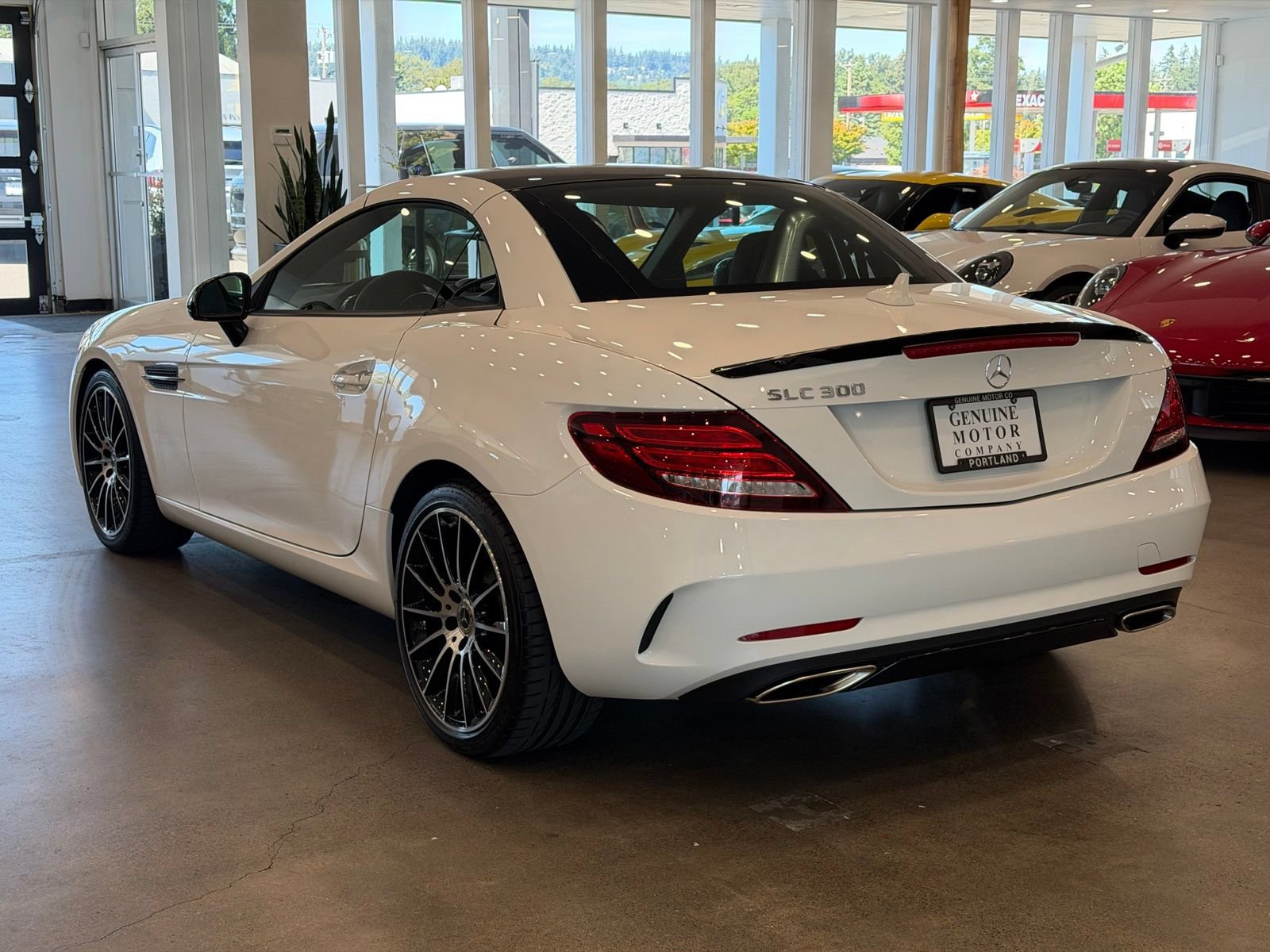 Used 2019 Mercedes-Benz SLC 300 image 6