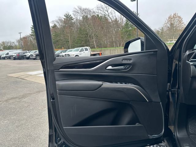 Used 2024 Cadillac Escalade Sport w/ Touring Package AWD/4WD image 26