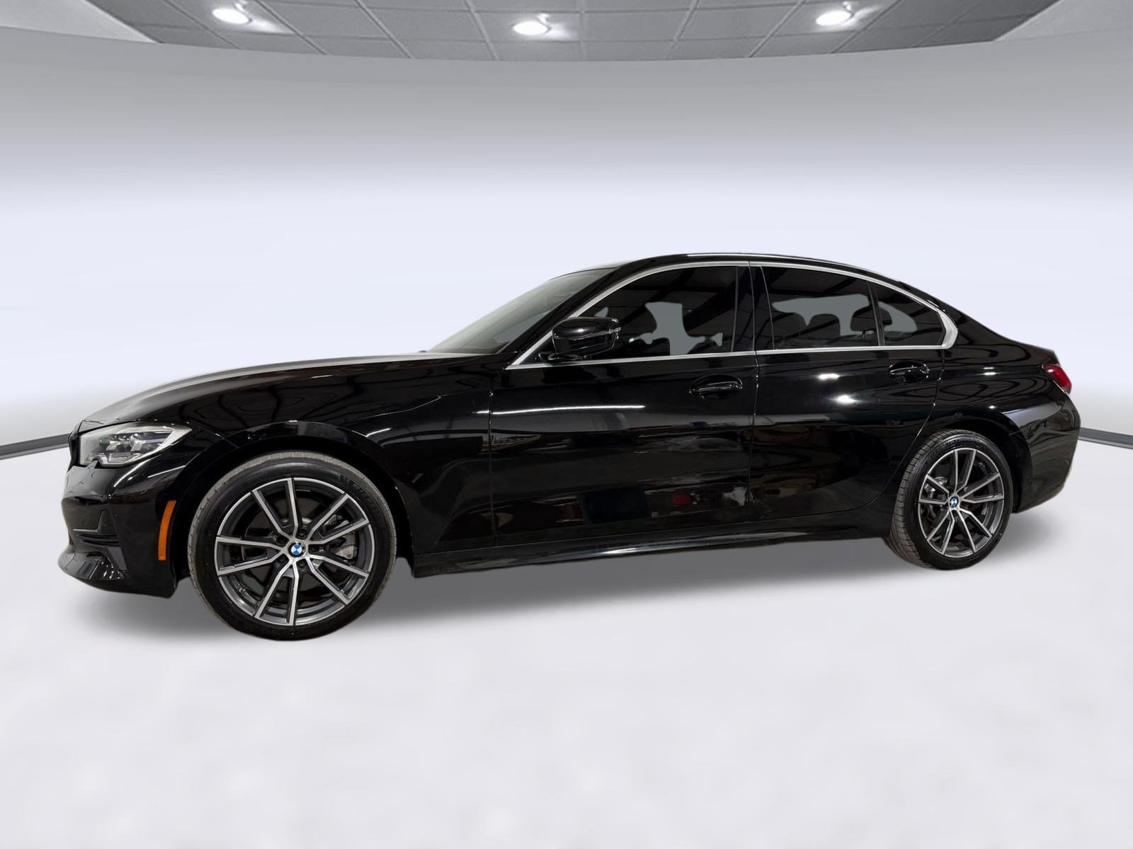 Used 2021 BMW 330i xDrive Sedan w/ Premium Package AWD/4WD image 2