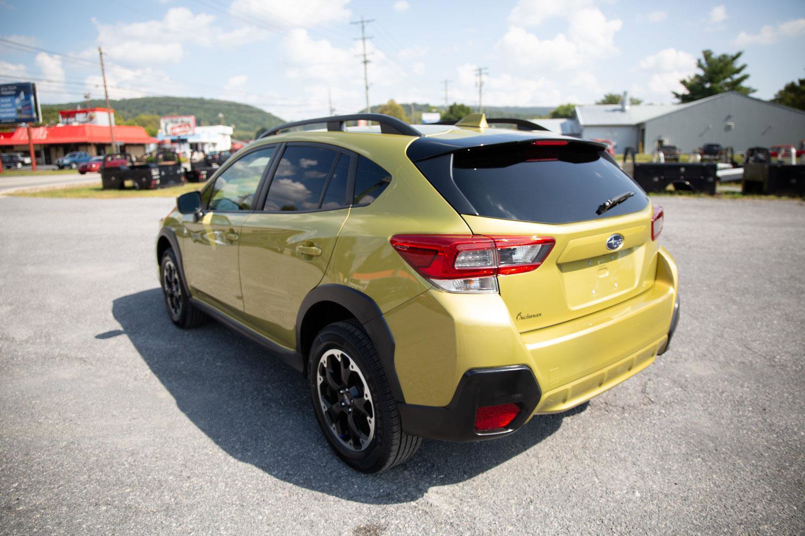 Used 2022 Subaru Crosstrek 2.0i Premium image 5