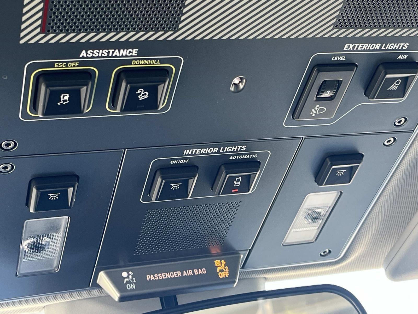 Used 2024 INEOS Grenadier Fieldmaster Edition image 31