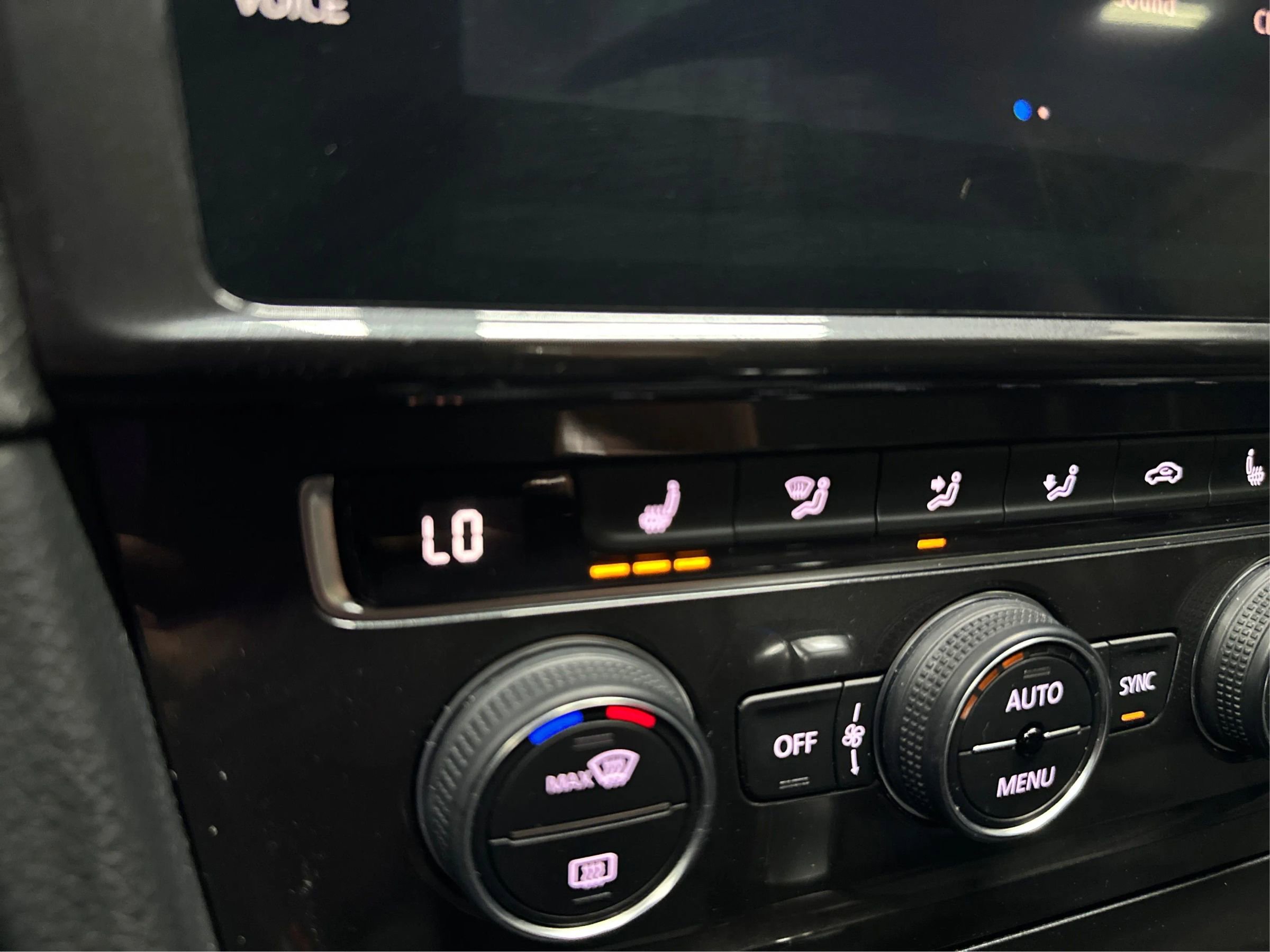 Used 2019 Volkswagen e-Golf SE w/ Driver Assistance Package image 27